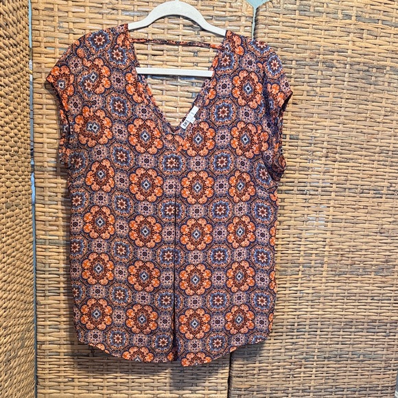 DR2 Multicolor Patchwork V-Neck Blouses 2 for $20 - Picture 2 of 5